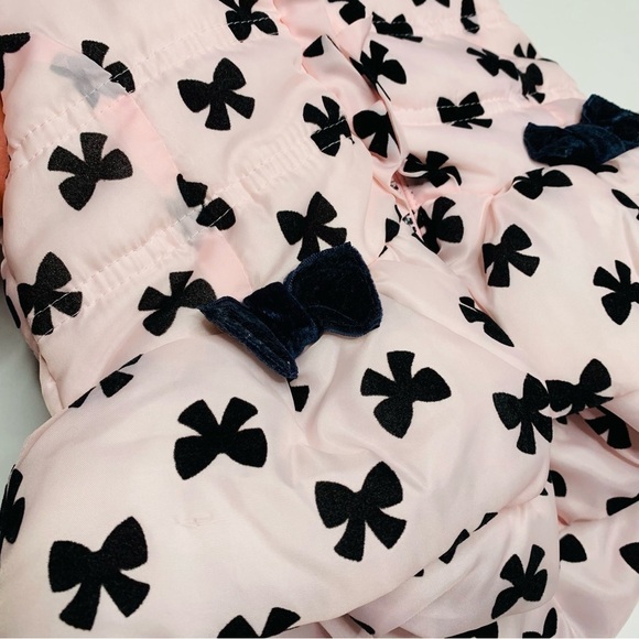 Little Lass baby girls 24M hooded puffer vest with bows - Picture 2 of 3